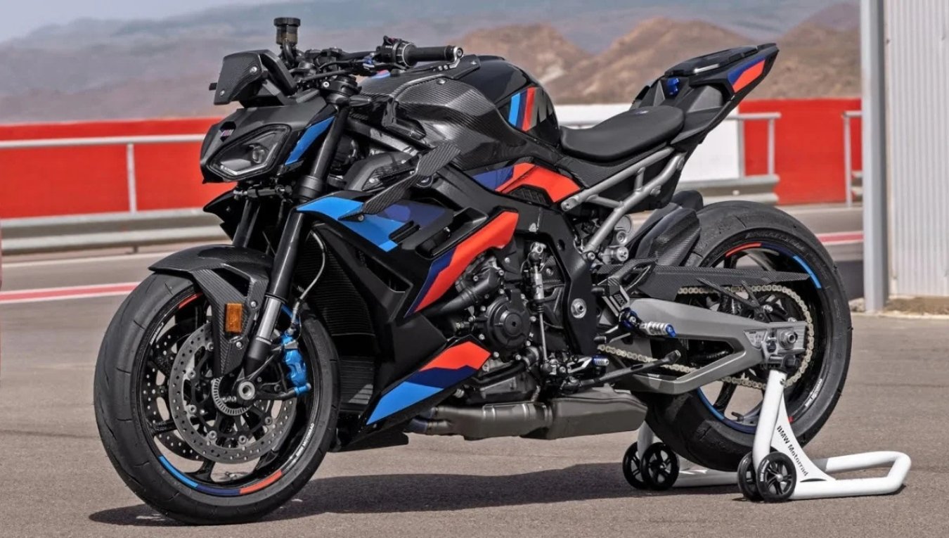 Ducati Monster 2025