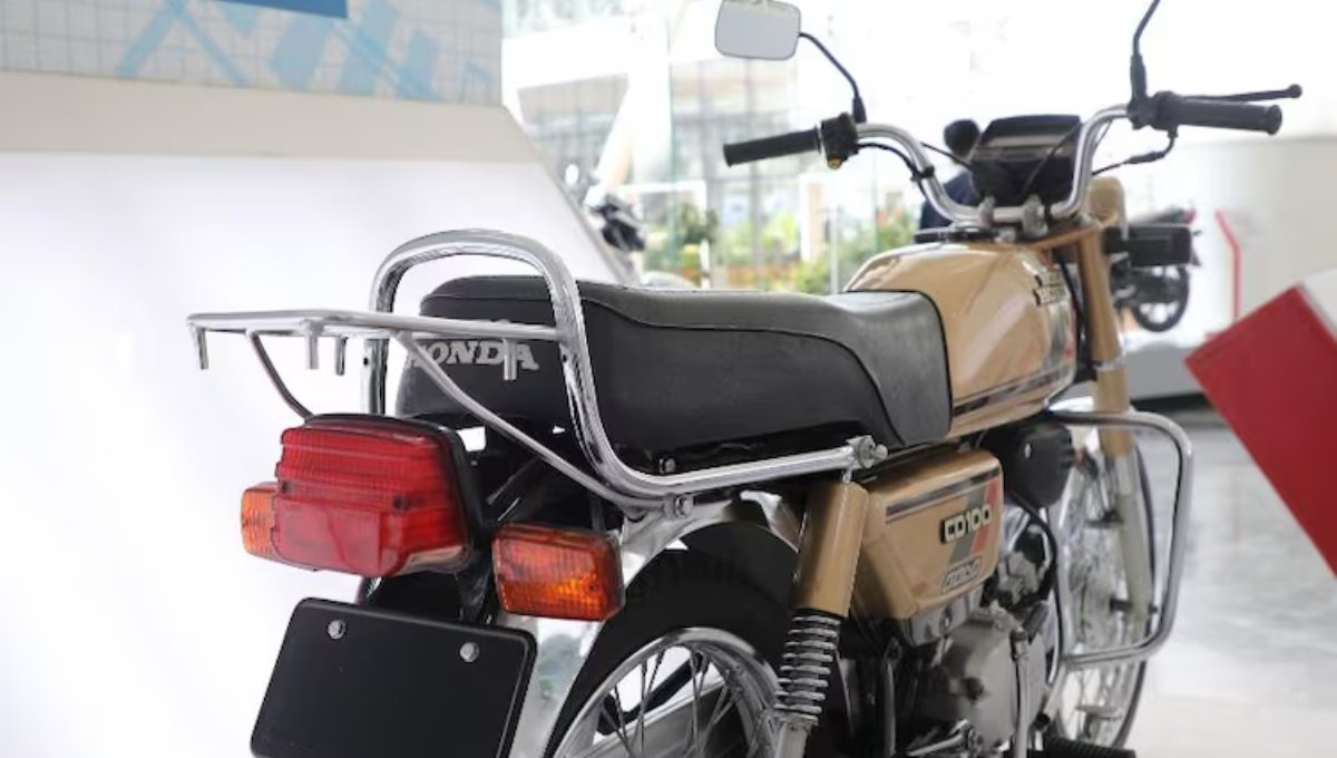 Hero Honda CD100
