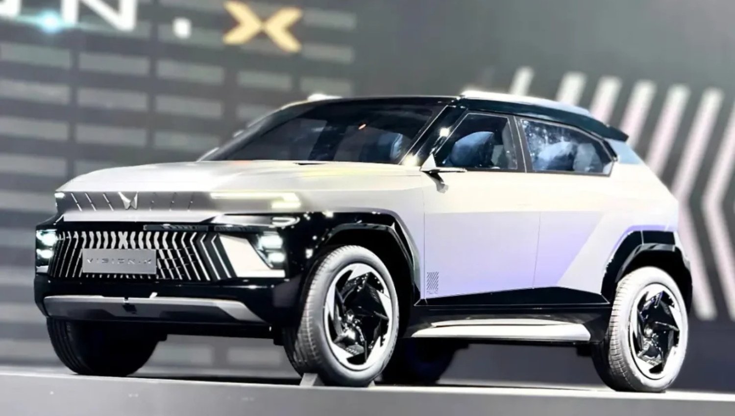 Mahindra Vision X