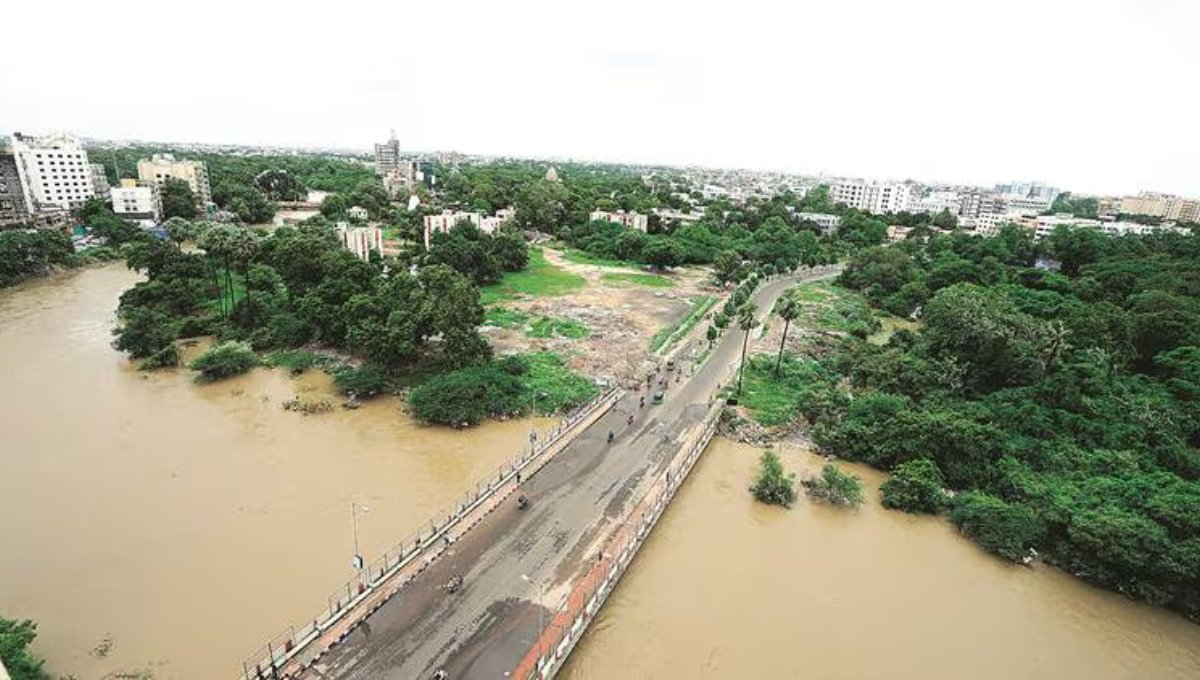 Vishwamitri River