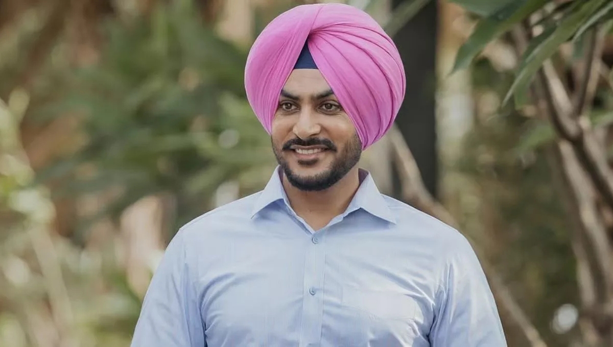 Singer Rajvir Jawanda