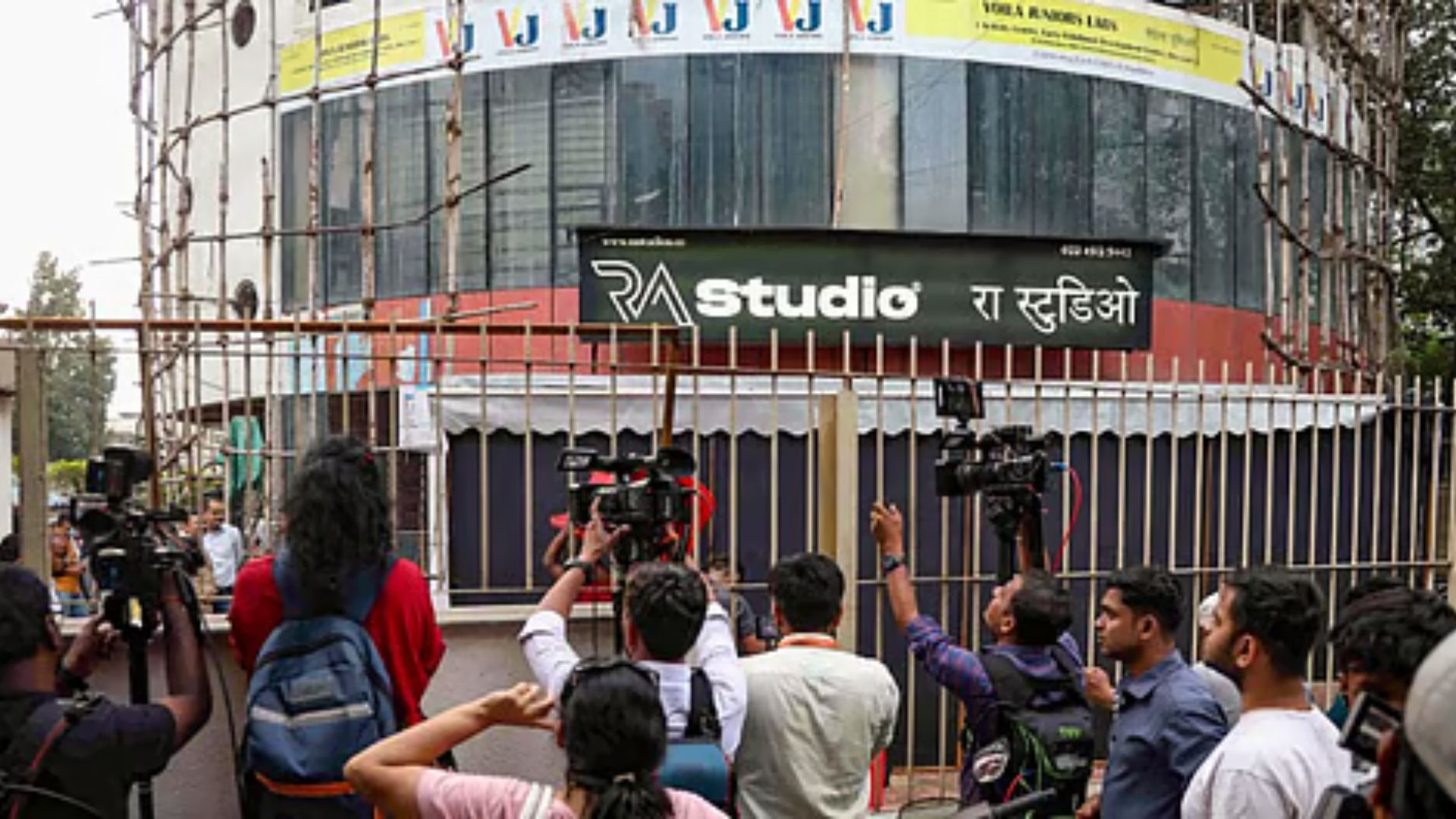 Hostage Drama In Mumbai